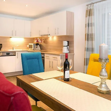 Ski-In Ski-Out Brunner Apartment Top 2 * نيديراو