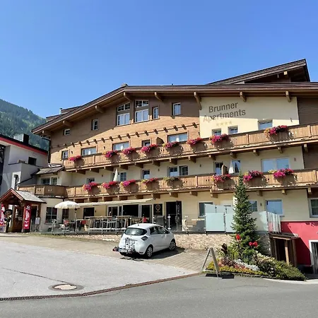 Ski-In Ski-Out Brunner Apartment Top 2 アパート ニーデラウ