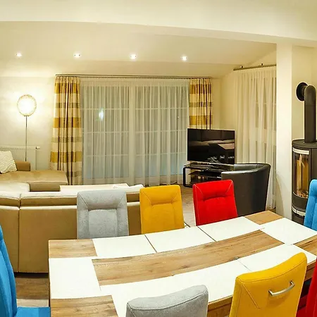 Ski-In Ski-Out Brunner Apartment Top 2 アパート